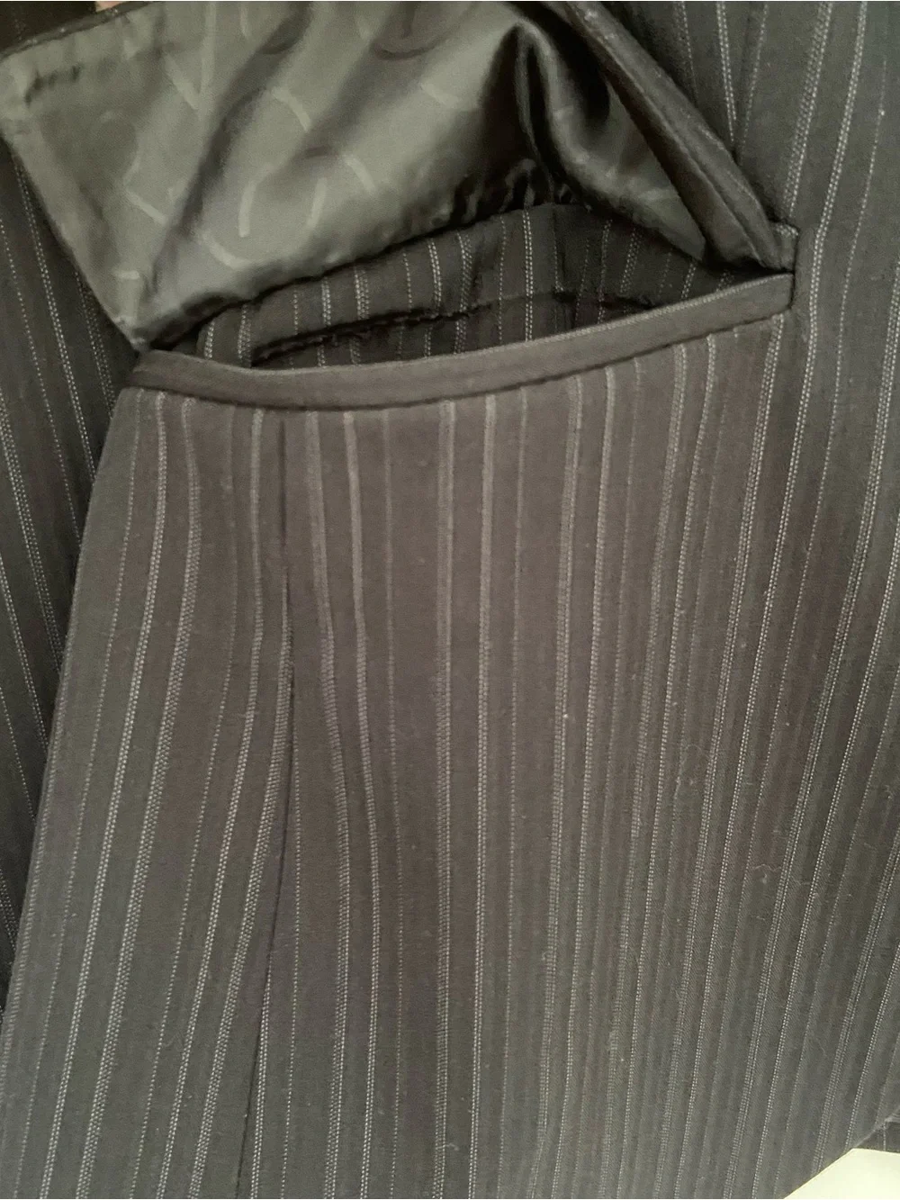 Like New! New York & Company Pinstripe Blazer – Size 2 – Black– Career/Office